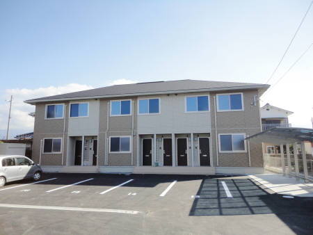 愛媛県新居浜市宇高町３丁目 賃貸アパート