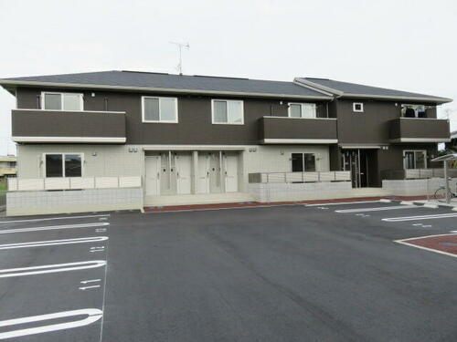 愛媛県新居浜市沢津町３丁目 賃貸アパート