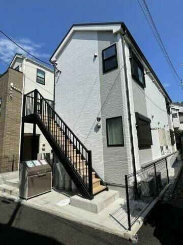 神奈川県横浜市西区西戸部町１丁目 賃貸アパート