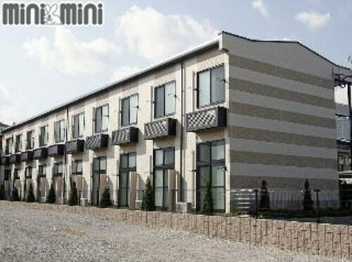 兵庫県宝塚市鹿塩１丁目 築17年3ヶ月 2階建