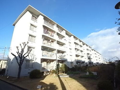 兵庫県宝塚市鹿塩１丁目 築57年1ヶ月 5階建