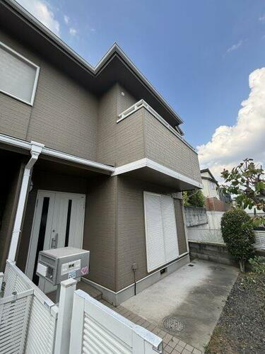 兵庫県芦屋市山芦屋町 築30年10ヶ月 2階建