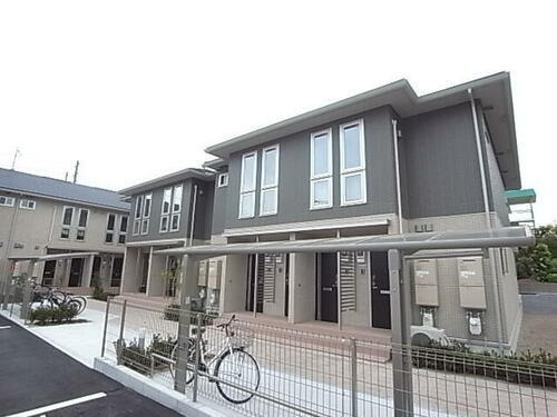 兵庫県宝塚市鹿塩１丁目 築10年10ヶ月 2階建