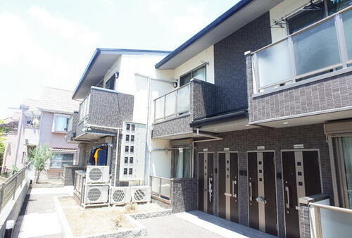 兵庫県宝塚市鹿塩２丁目 築8年10ヶ月 2階建