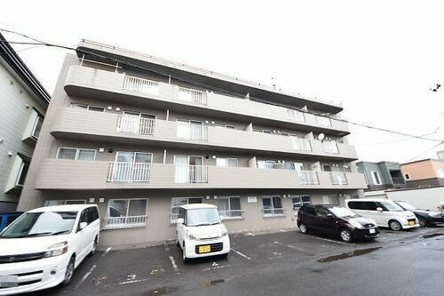 北海道札幌市北区北二十四条西１６丁目 賃貸マンション