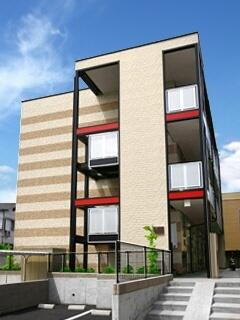 兵庫県尼崎市浜田町５丁目 3階建 築18年7ヶ月