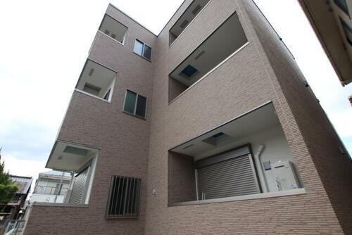 兵庫県尼崎市西難波町３丁目 3階建 築7年5ヶ月