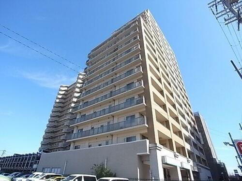 ディークラディア川西