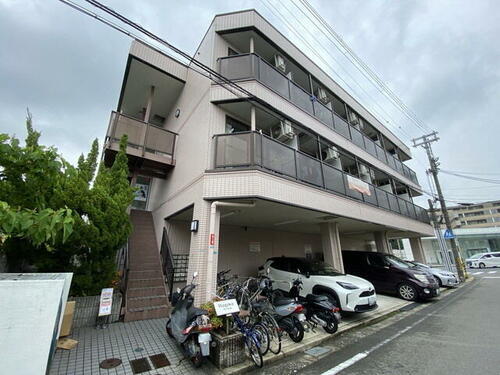 兵庫県西宮市下大市東町 築31年11ヶ月 3階建