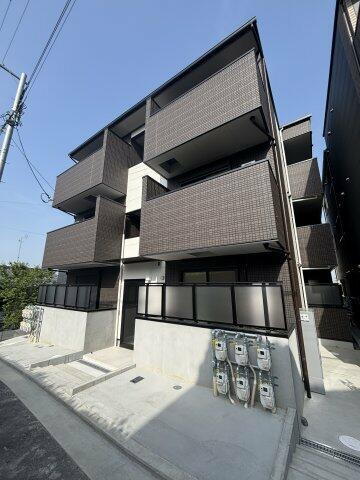 大阪府堺市西区津久野町３丁 賃貸アパート