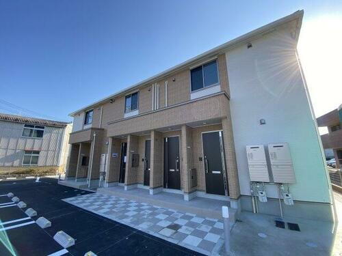 メゾンモンレーヴ