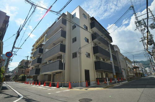 兵庫県神戸市中央区日暮通４丁目 築6年4ヶ月 5階建