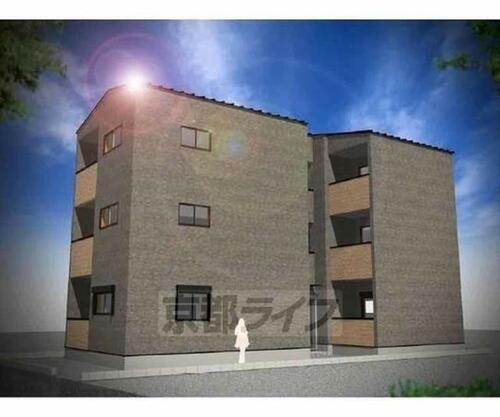 京都府京都市右京区太秦西蜂岡町 3階建 