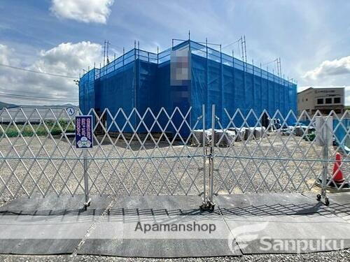 愛媛県東温市野田２丁目 賃貸アパート