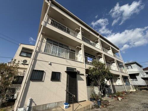 兵庫県明石市野々上１丁目 築45年9ヶ月 3階建