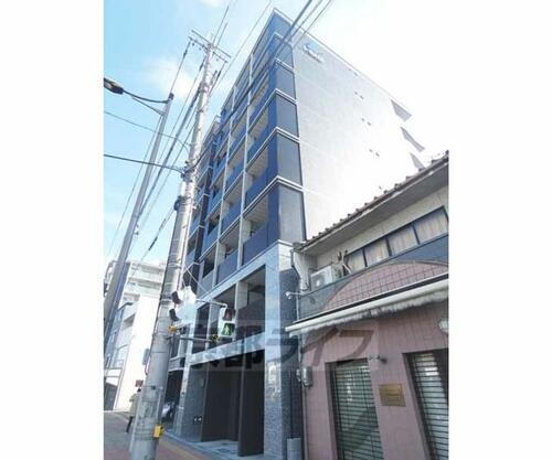 京都府京都市南区唐橋川久保町 8階建