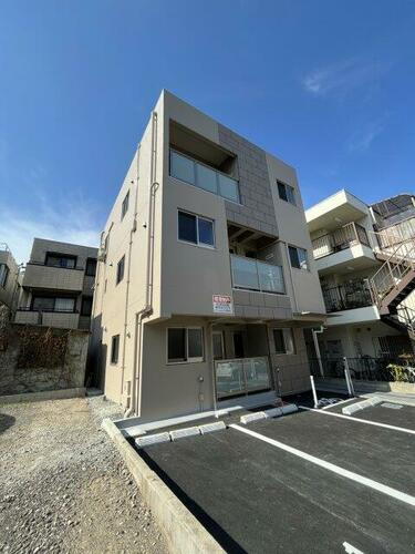 兵庫県神戸市東灘区田中町３丁目 築1年10ヶ月 3階建