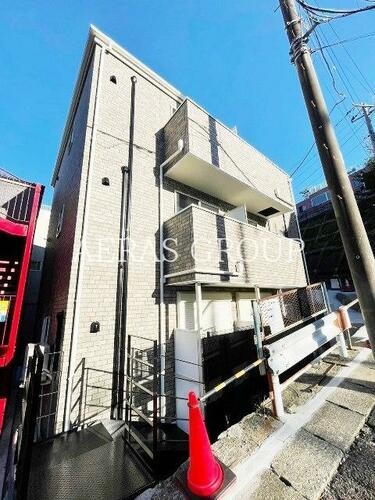 ハーミットクラブハウス杉田 3階建