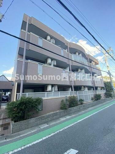 シャンブル甲東園 3階建