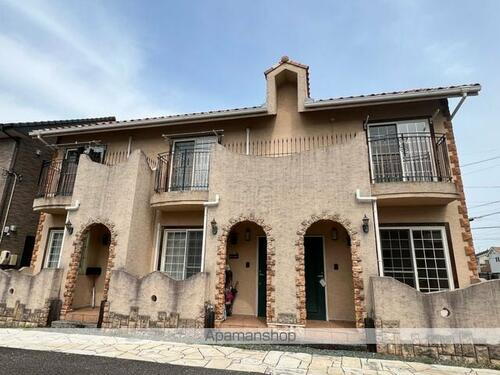 愛媛県新居浜市庄内町４丁目 賃貸アパート