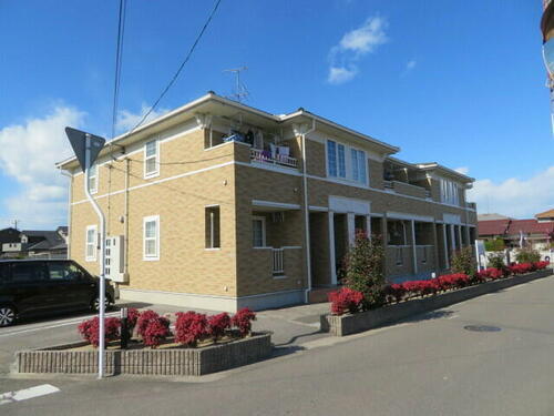 愛媛県新居浜市宇高町３丁目 賃貸アパート