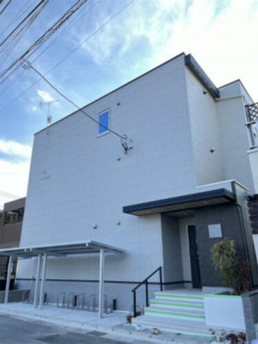ヴィラ検見川浜 3階建