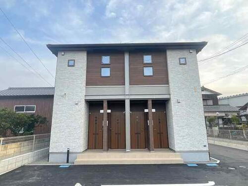 愛媛県新居浜市本郷１丁目 賃貸アパート