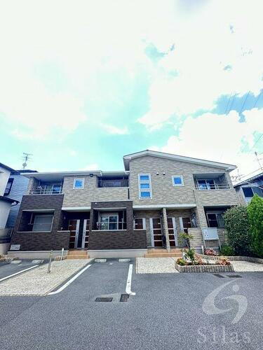 メゾン・ド　モンレーヴ 2階建