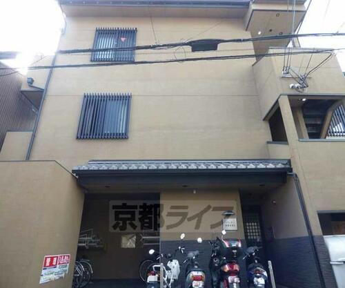 フラッティ四条大宮Ⅱ 3階建