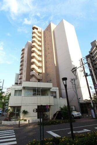 新潟県新潟市中央区寄居町 13階建
