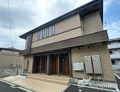 愛媛県松山市桑原５丁目 賃貸アパート