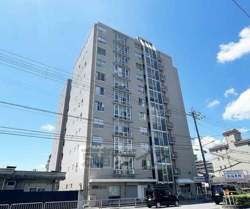 京都府京都市右京区西院西貝川町 11階建
