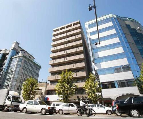 京都府京都市下京区烏丸通五条下る大坂町 11階建