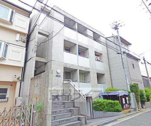 京都府京都市上京区油小路通丸太町上る米屋町 4階建