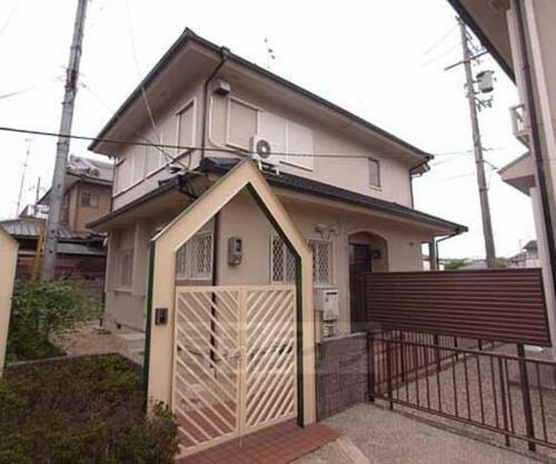 京都府京田辺市興戸北落延 2階建