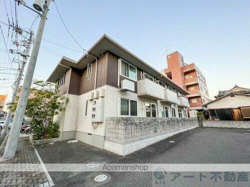 愛媛県松山市天山１丁目 賃貸アパート