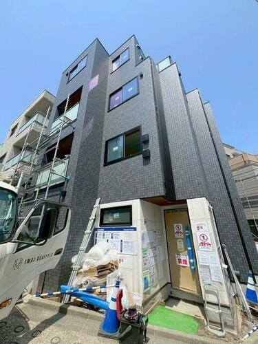 ダブル　セダー代官山 4階建