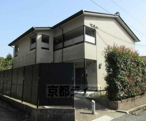 レオパレス山科御陵 2階建