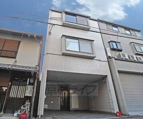 京都府京都市上京区南町 3階建