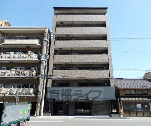 京都府京都市下京区大宮通五条下る南門前町 7階建