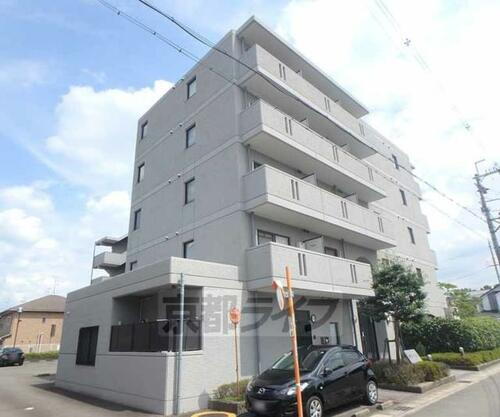 京都府京田辺市田辺鳥本 5階建