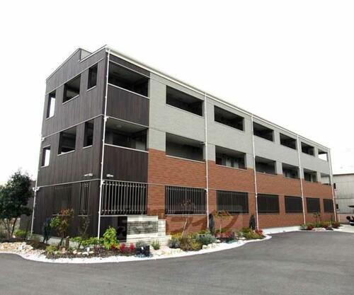 京都府京田辺市三山木西ノ河原 3階建 築7年2ヶ月