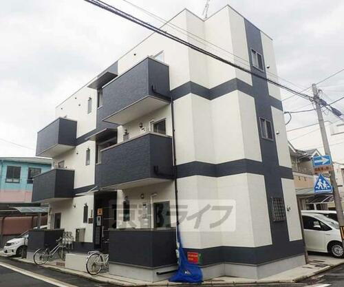 京都府京都市南区吉祥院車道町 3階建