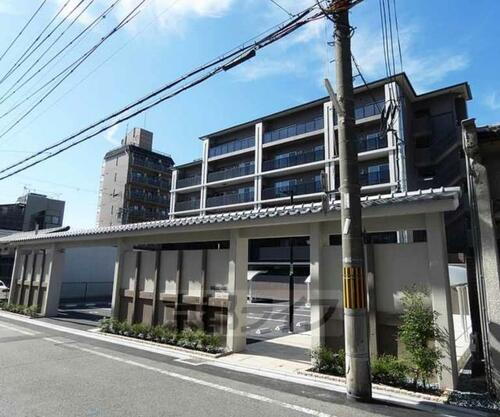 京都府京都市伏見区京町３丁目 6階建