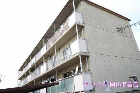 岡山県岡山市中区平井 築42年10ヶ月 3階建
