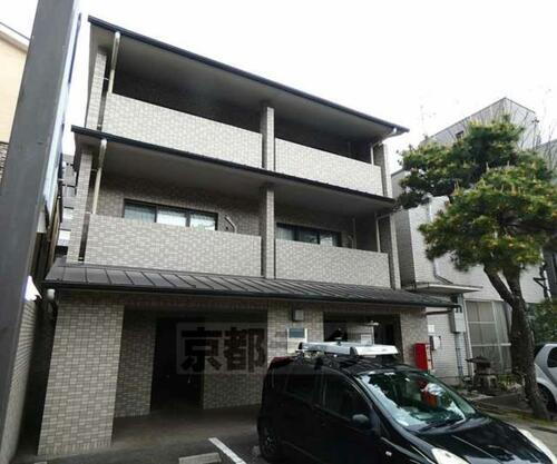 コモンズ御所南 3階建