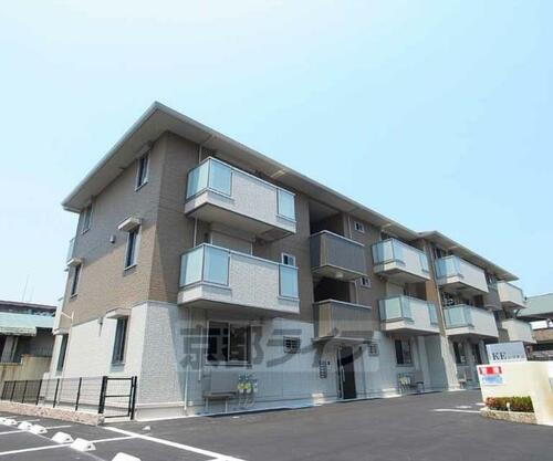 ＫＥシブタニ 3階建