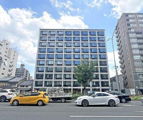 京都府京都市中京区三坊堀川町 10階建
