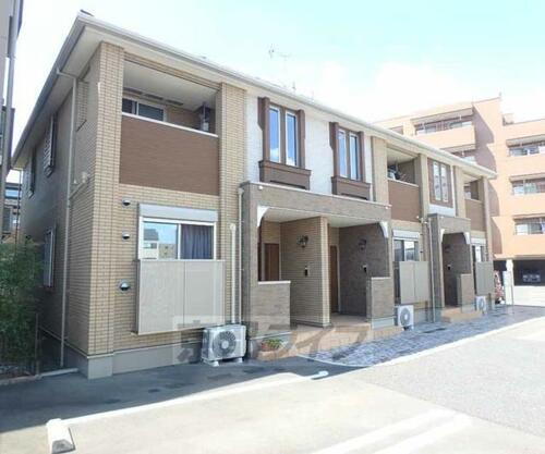 大阪府枚方市中宮東之町 2階建