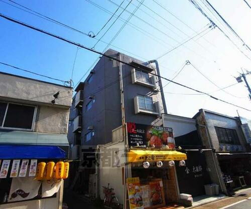京都府京都市東山区本町１２丁目 4階建